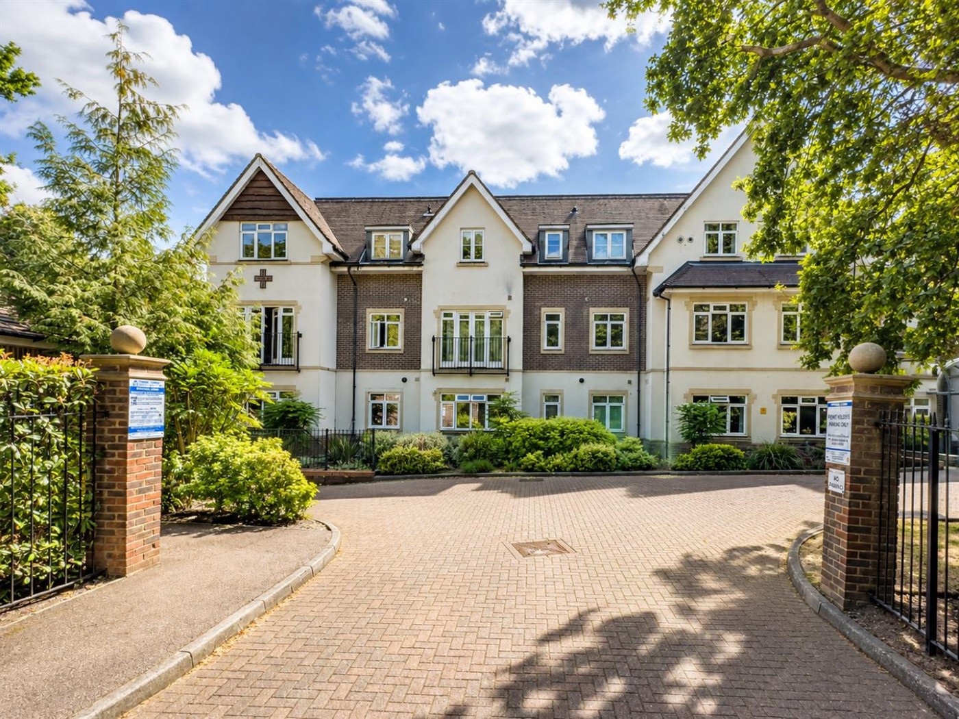 Images for Emineo, Station Road, Beaconsfield, HP9