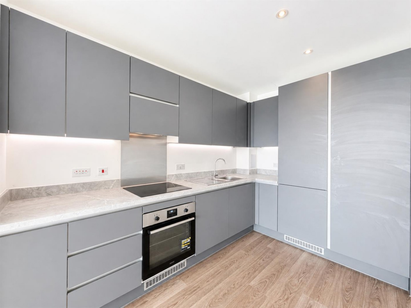 Images for New Road, Feltham, TW14